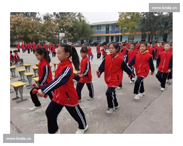 青春舞动十班风采广播操赛场尽显团结力量